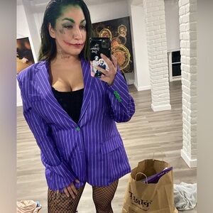 Joker costume (men’s size large)